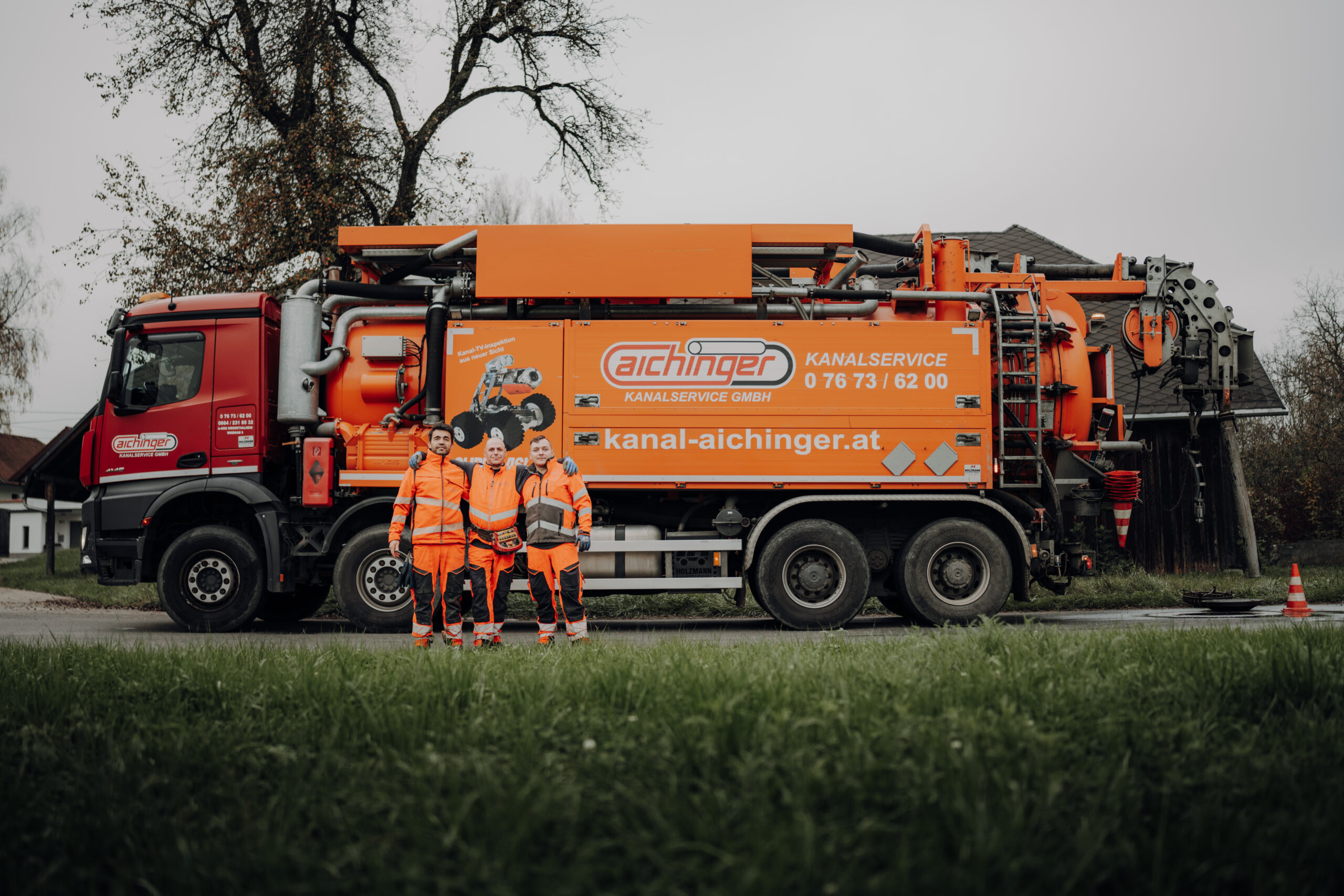 Aichinger Kanalreinigung Fahrzeug im Einsatz