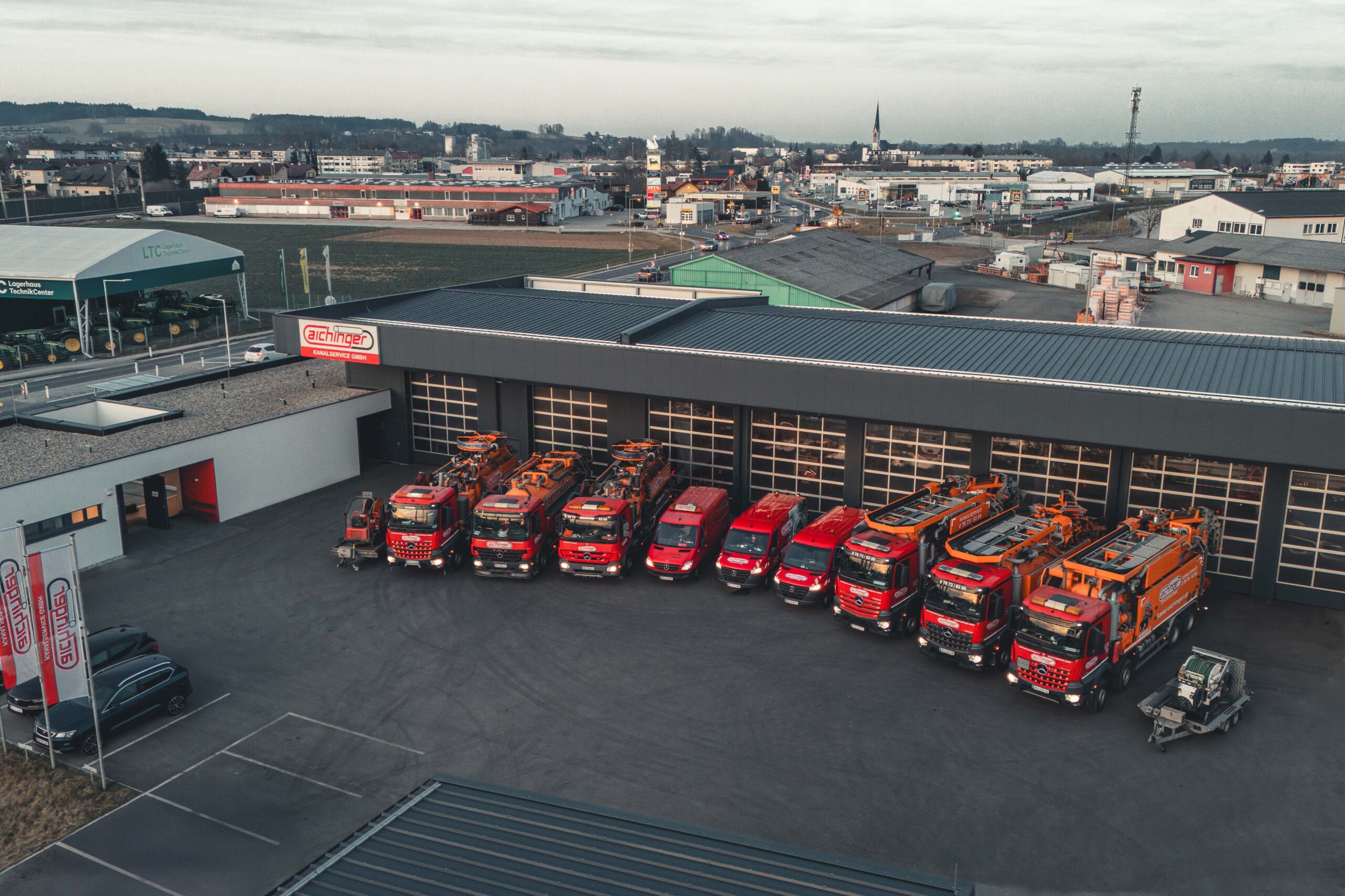 Aichinger Kanalservice Mitarbeiter im Einsatz